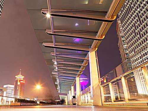 新中國軍事建設漸然出現新變化