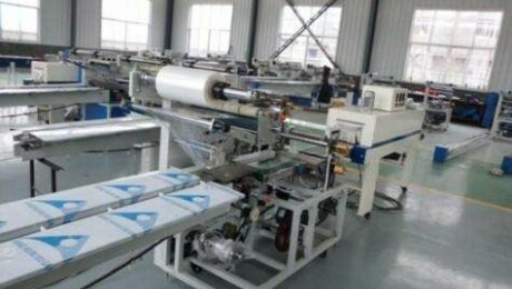 工廠引進全新包裝機械